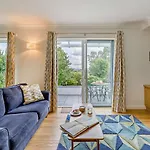 بيت للعطل 5 Bed In Oc-llh55 *