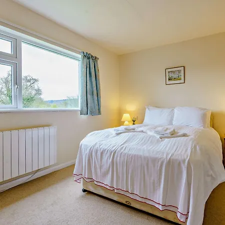5 Bed In Outgate And Tarn Hows Llh55 * Hawkshead