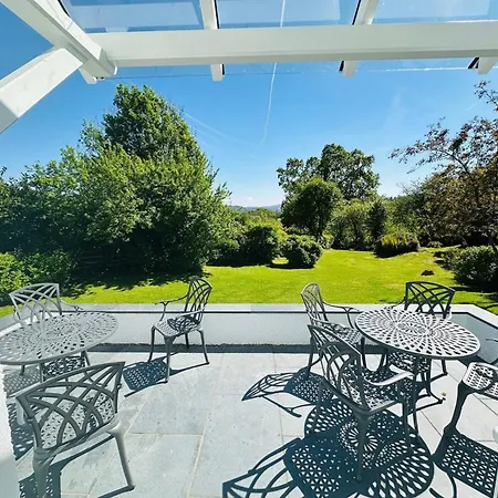 5 Bed In Outgate And Tarn Hows Llh55
