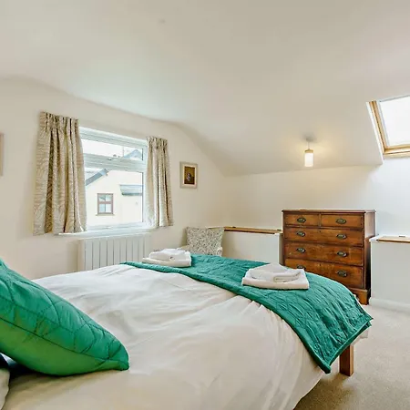 5 Bed In Outgate And Tarn Hows Llh55 * Hawkshead