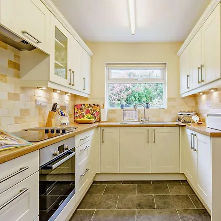 5 Bed In Outgate And Tarn Hows Llh55 Hawkshead