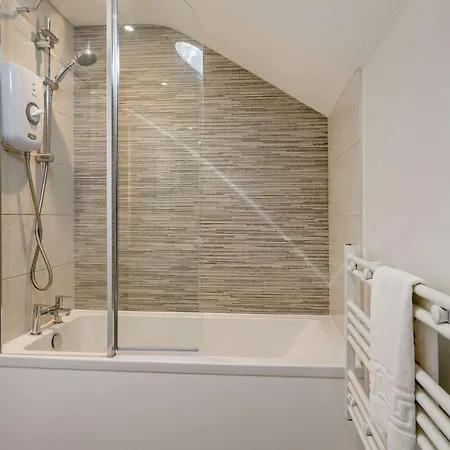 5 Bed In Oc-llh55 * Hawkshead